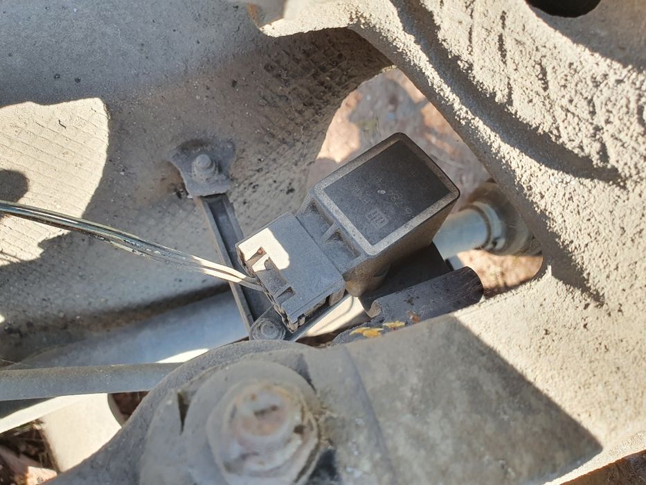 Kompletne tylne zawieszenie BMW E61 kombi belka sanki