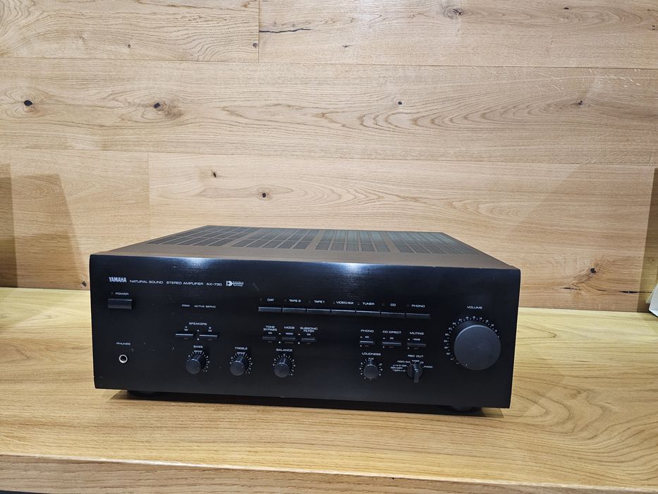 Wzmacniacz Yamaha AX-730