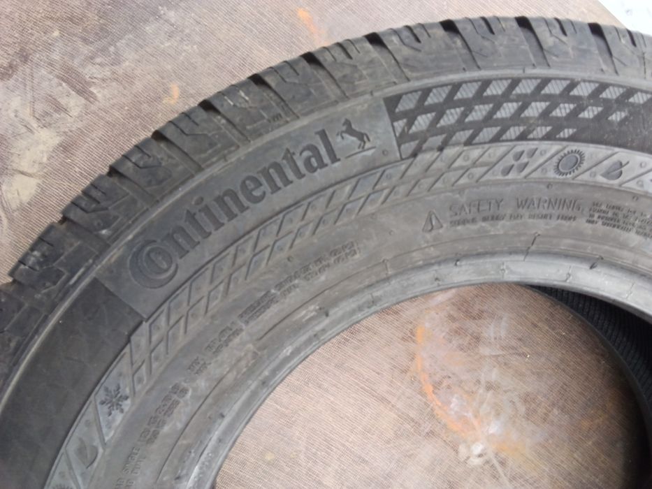 Продам шини 225/70R15C