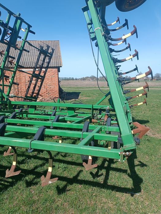 Культиватор John Deere 960