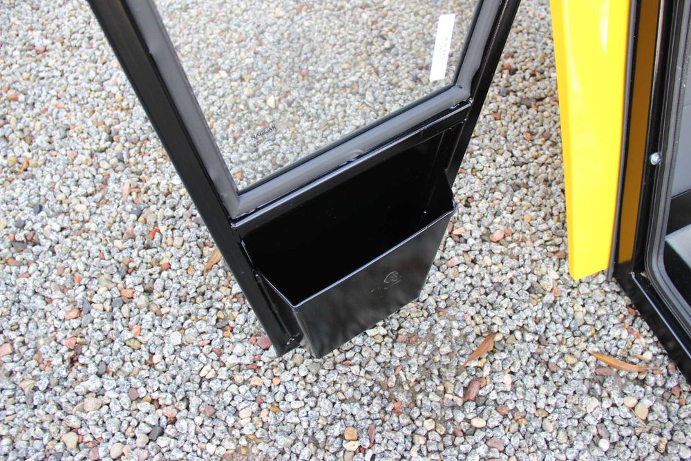 Kabina ciągnikowa z błotnikami URSUS C360 C360-3P C4011 NAGLAK ELEGANT