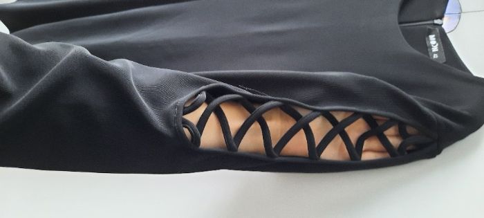 Elegancka czarna sukienka roz. 42