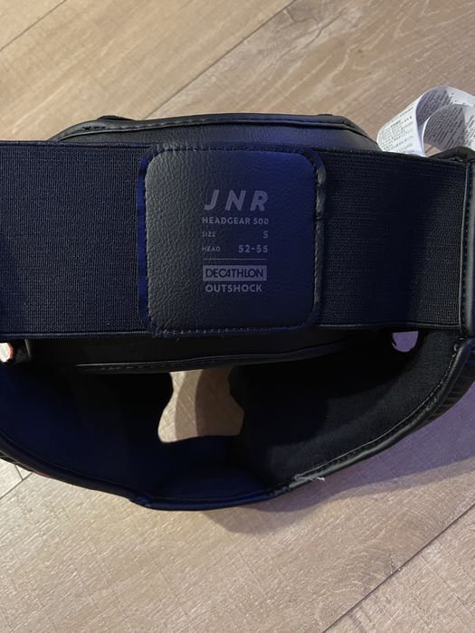 Kask - ochranacz głowy do sportów walki