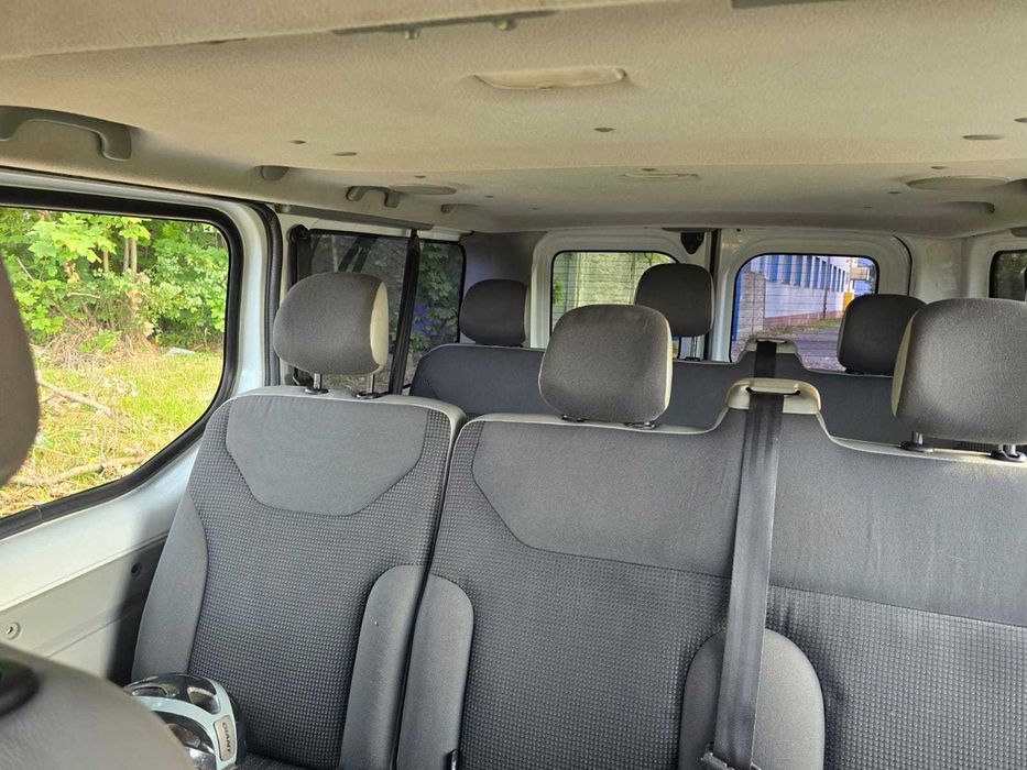 Opel Vivaro 9 osobowe 2.0