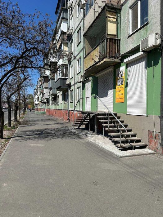 Здам в оренду приміщення вул.Б.Хмельницького Лівий берег Червона лінія