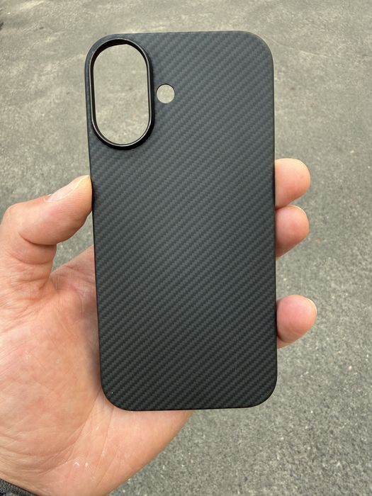 Продам Чехол Pitaka Ultra-Slim Twill Black/Grey для iPhone 17