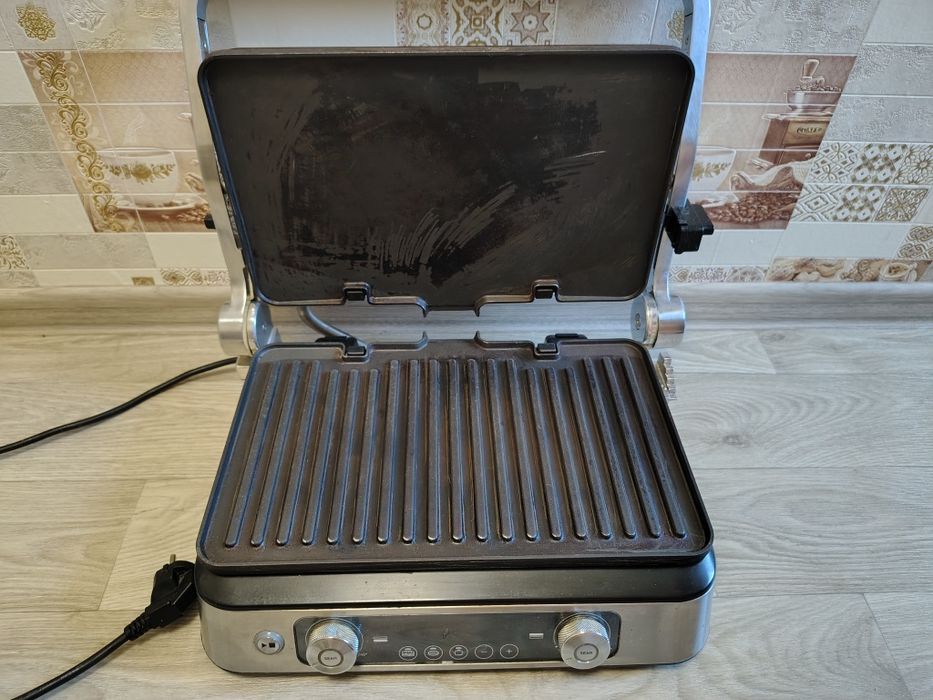Продам Гриль Delonghi б/у