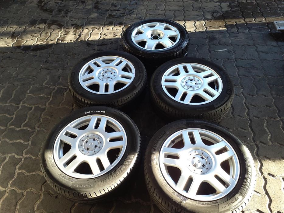 JANTES VW R16 COM PNEUS 205/55 FURAÇÃO 5X100