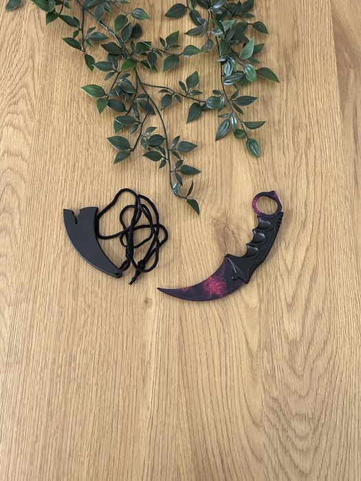 CSGO Karambit Purple Smoke