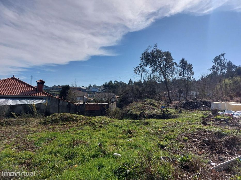 Rustic Land Plot of 2,700 m² in Sanguedo
