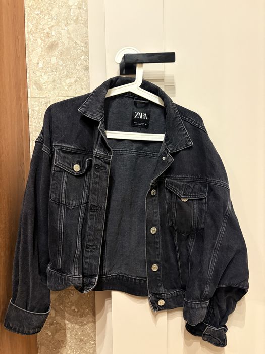Czarna kurtka jeansowa marki Zara rozmiar S