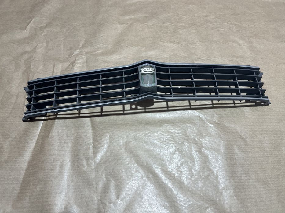 Grelha Toyota Corolla