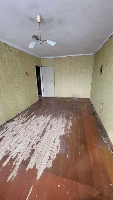 Продам 1 к квартиру, пр. Л. Ландау, коммунальный рынок