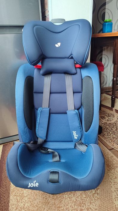 Автокрісло Joie Bold Isofix 9–36 кг