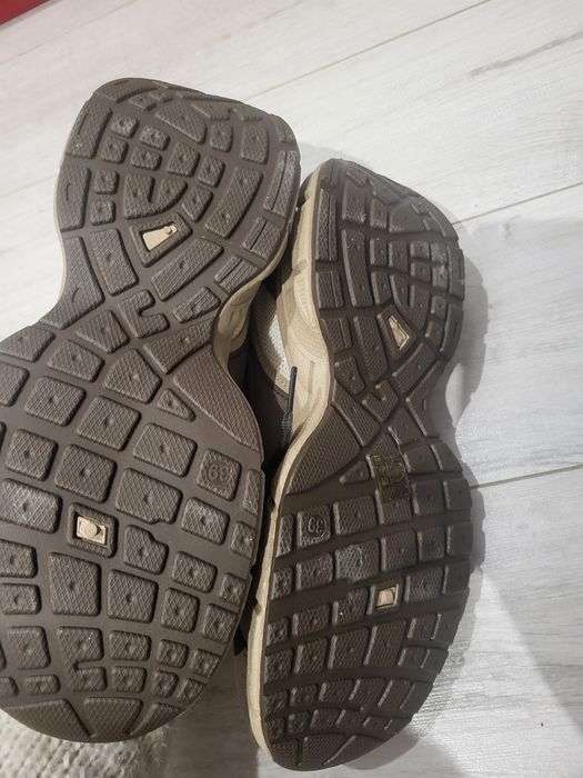 Buty sneakersy sportowe 39