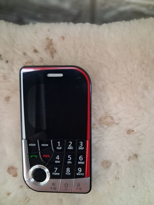 Mini smartfon V10