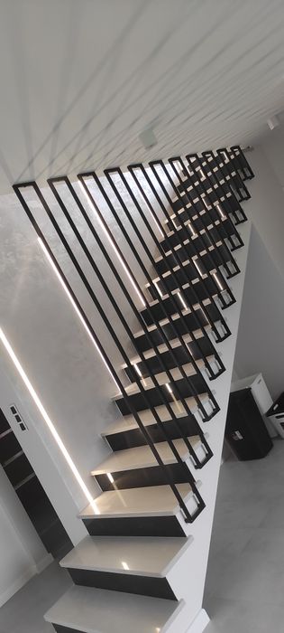 Balustrady wewnętrzne i zewnętrzne
