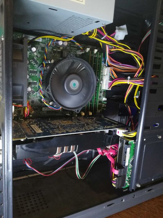 Игровой Intel  i7-860 8 гб ddr 3  мир танков средние 80 высокие 50 FPS