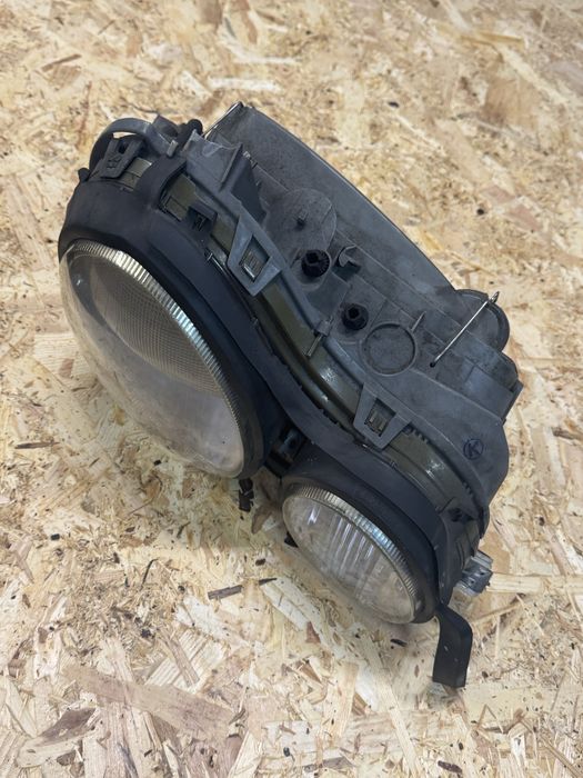 Ótica mercedez class-E (W201)