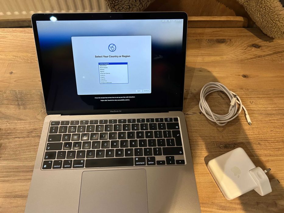 2020 Apple MacBook Air com Apple M1 Chip
