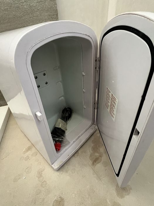 Mini Lodówka Turystyczna 4L Biała