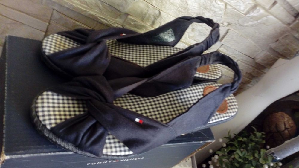 TOMMY HILFIGER MARY - sandały na koturnie, rozmiar 38, stan idealny