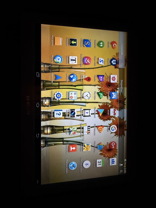 Продам Samsung Galaxy Note 10.1 + провод зарядки в комплекте