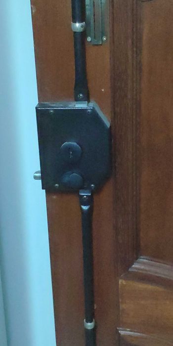 Porta em madeira maciça c/s fechadura64740114153602120