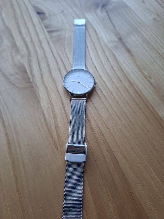 Zegarek Daniel Wellington Srebrny