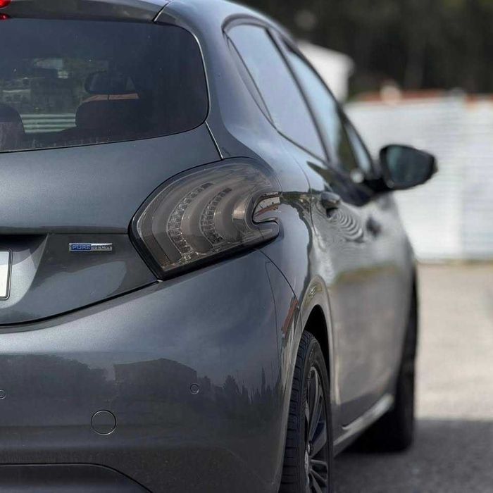 Peugeot 208 pure tech style- versão allure