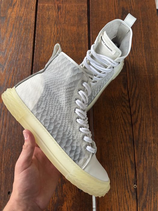 giuseppe zanotti - купить товары моды и стиля - Цена на OLX.ua