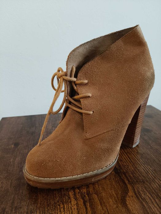 Brązowe ,zamsz r.37