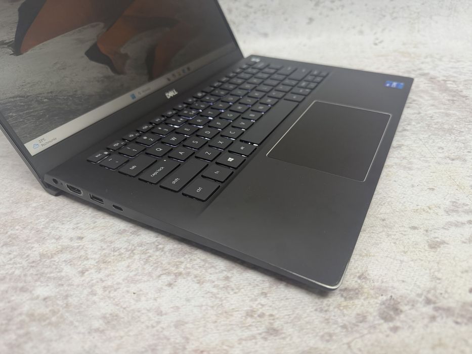 Dell Vostro 5402 / i5-1135G7 4.20 GHz / 8GB RAM / SSD 512GB / FHD 14" / Windows 11