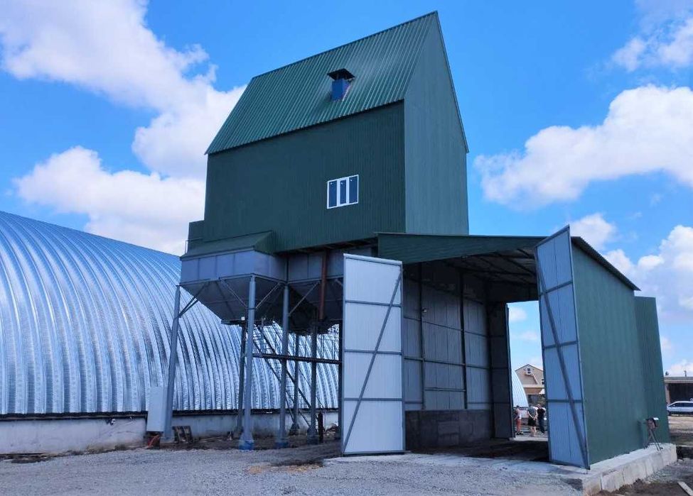 Зерносушарки Зерносушилки Сушки зерна Мобільні зерносушарки Нові і Б/В