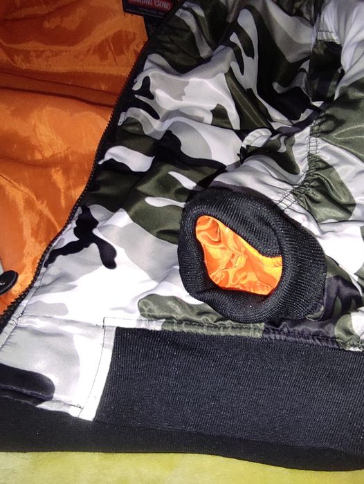 Куртка  GARMENT JORDAN розмір L