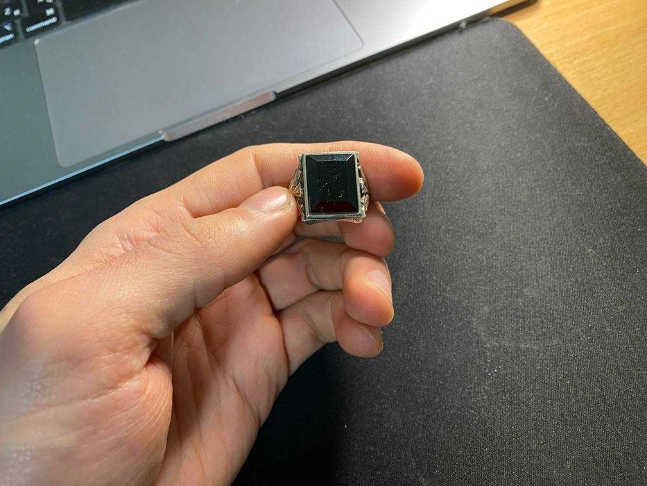 Изящное винтажное колечко с камнем - “Король чорного леса”