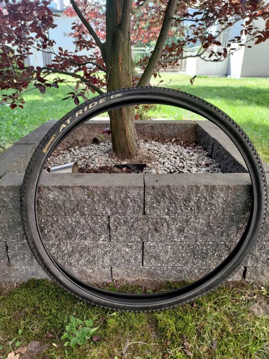 Sprzedam oponę rowerową 28"
