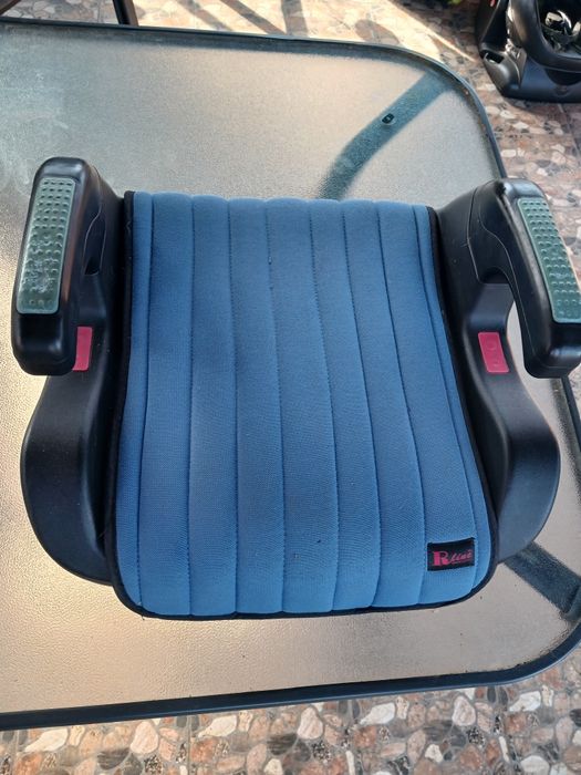 Продам кресло-бустер