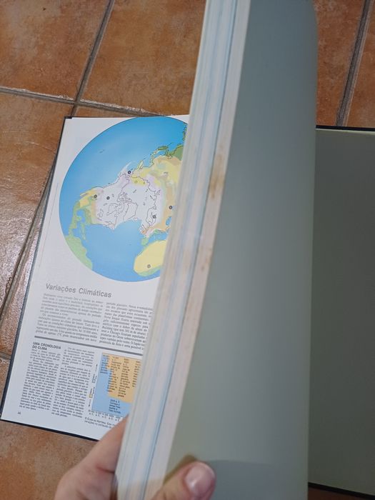Novo Atlas do Mundo - Selecções do Reader's Digest (Excelente Estado)