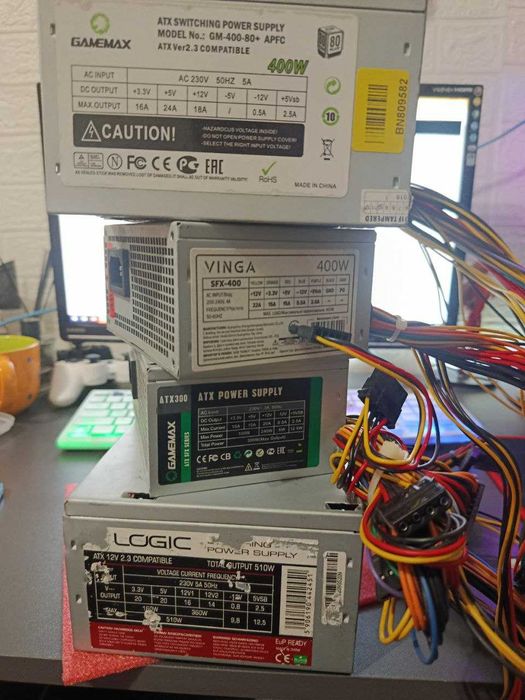 Віддам одним лотом Блоки живлення 8 пін