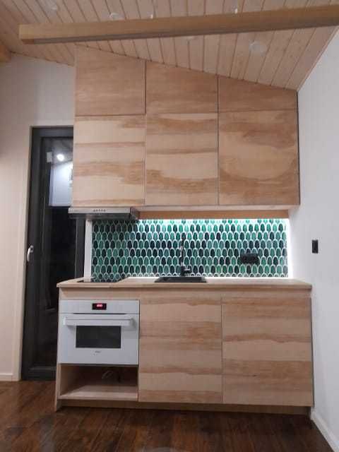 Całoroczny domek 35 m² z działką – Jezioro Skolickie – Prywatny las – pohled 5