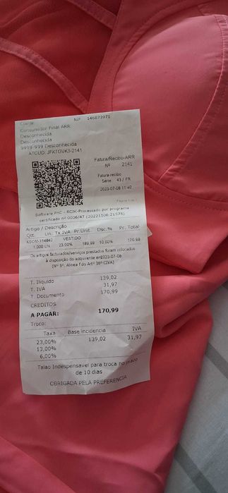 Vestido de cerimónia novo da estilista Maria Marcelino