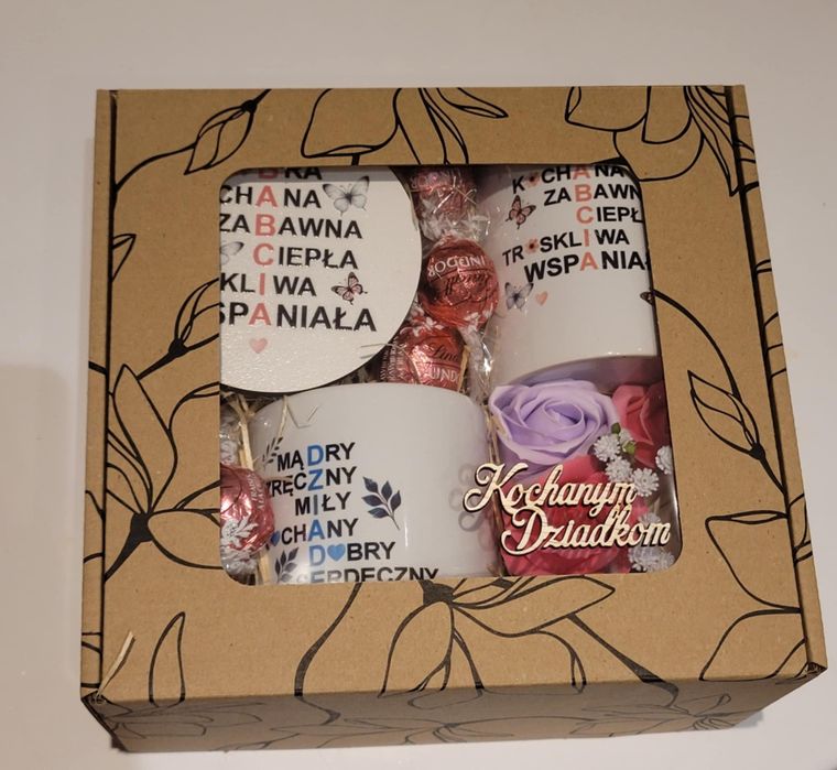 Box zestaw prezentowy Dzień Babci i Dziadka kwiaty mydlane