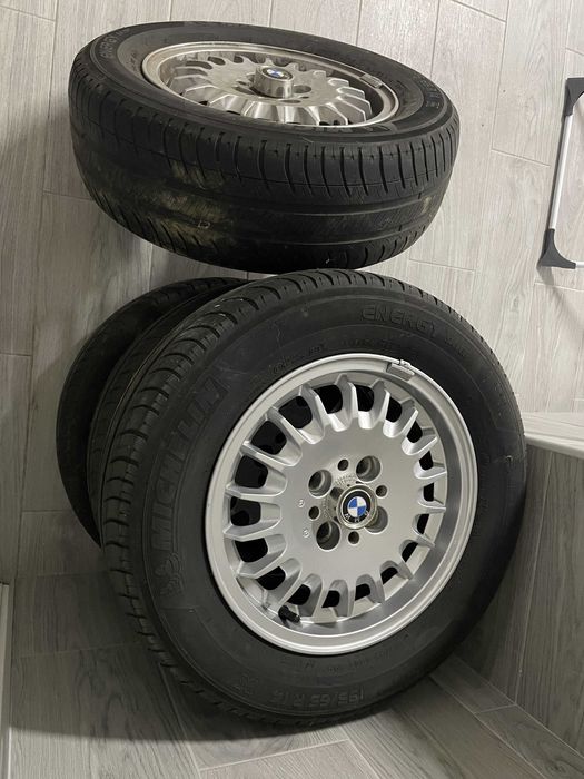 4x Jantes BMW E30 14" Carica Bottletop com 4 pneus Michelin