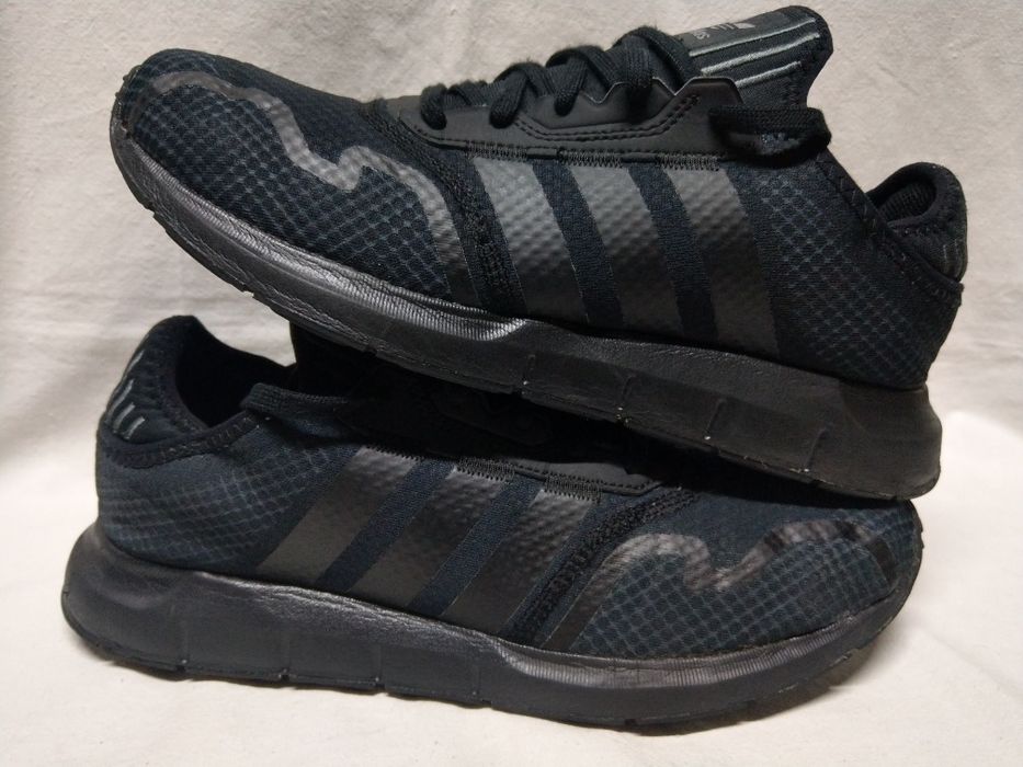 Buty Adidas Swift Run X rozm. 44 2/3