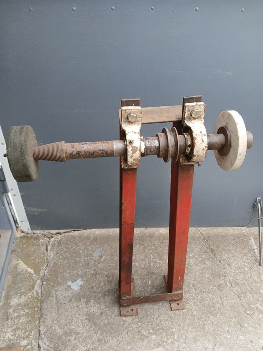 Точило,та конус до поліровочних  кругів