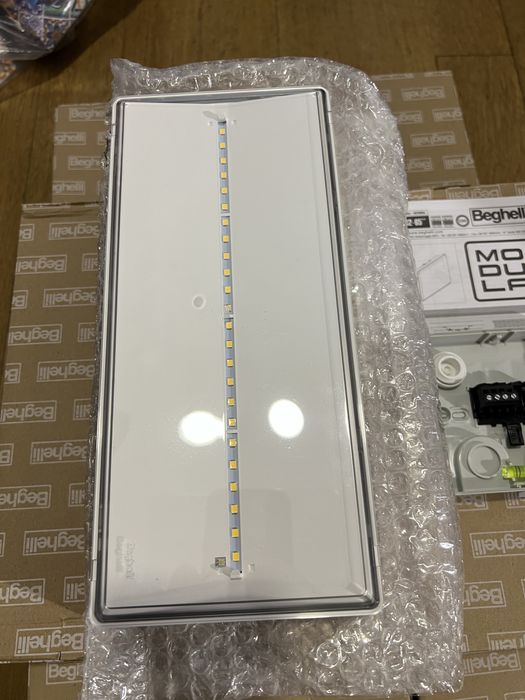 Iluminação Armadura lâmpada emergência led Beghelli 18510 - NOVO