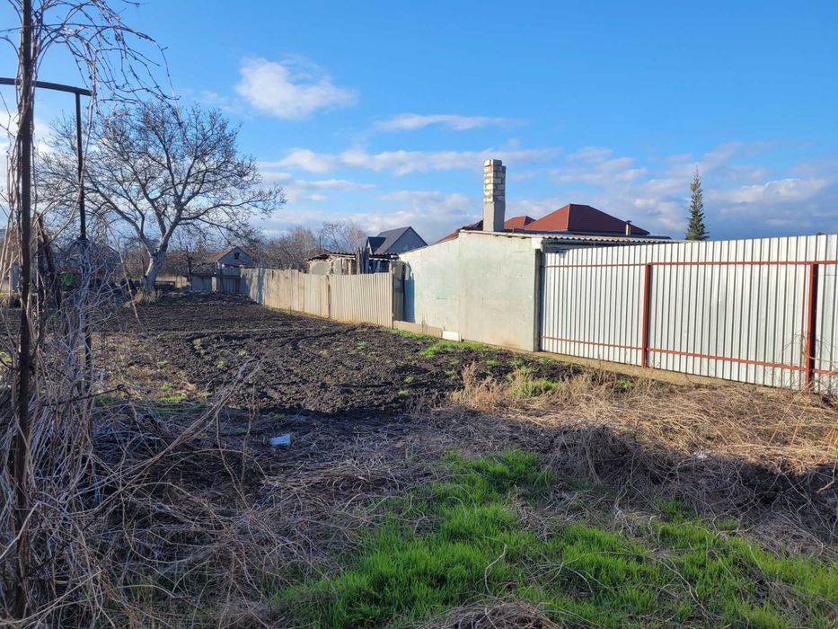 Дом под кап.ремонт в центре Нерубайского по цене участка 10 соток.