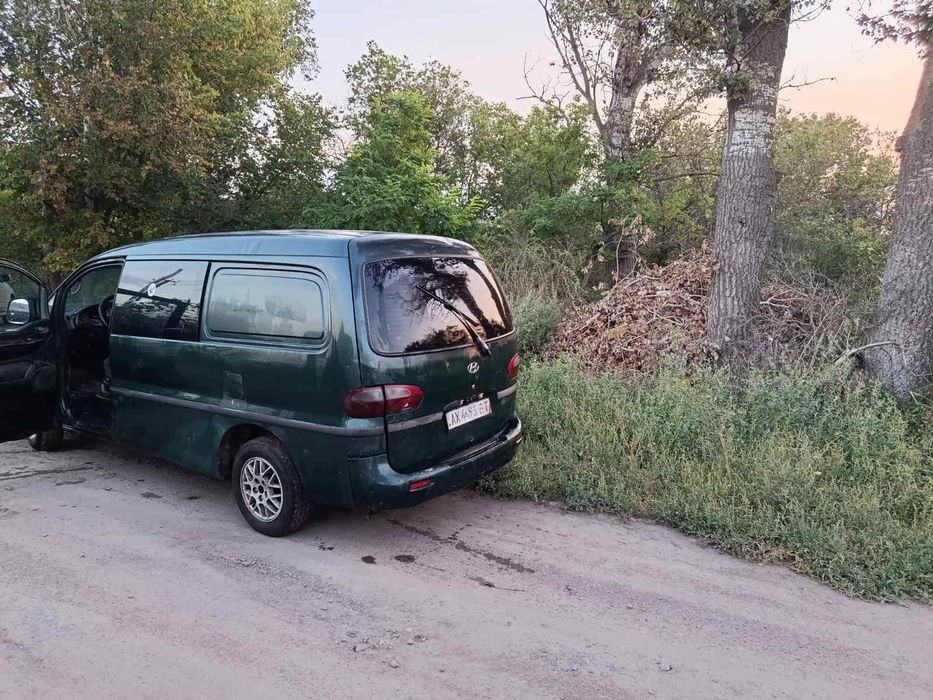 Продам бусік Хундай