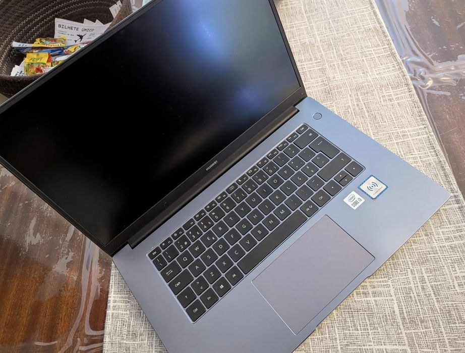 Portátil Huawei Matebook D15 Intel I3 10110U